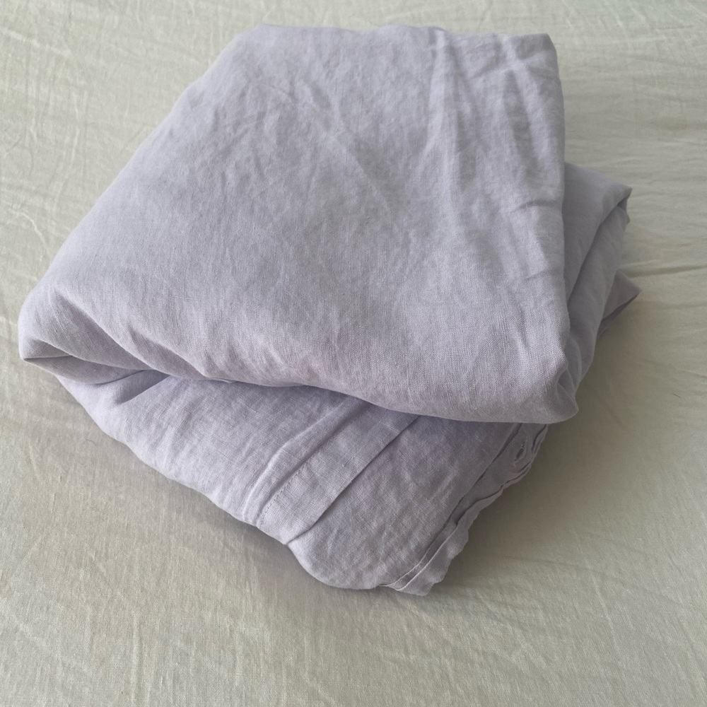 SOLD: Bed Threads Lavender Queen Duvet